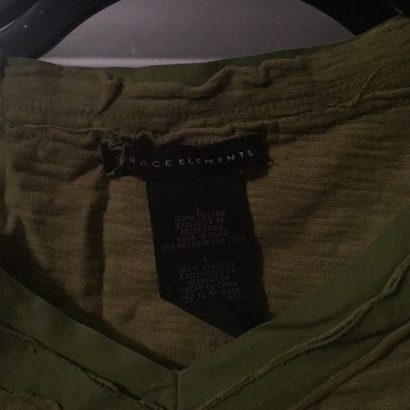 Dark celery green tee - Picture 2 of 2